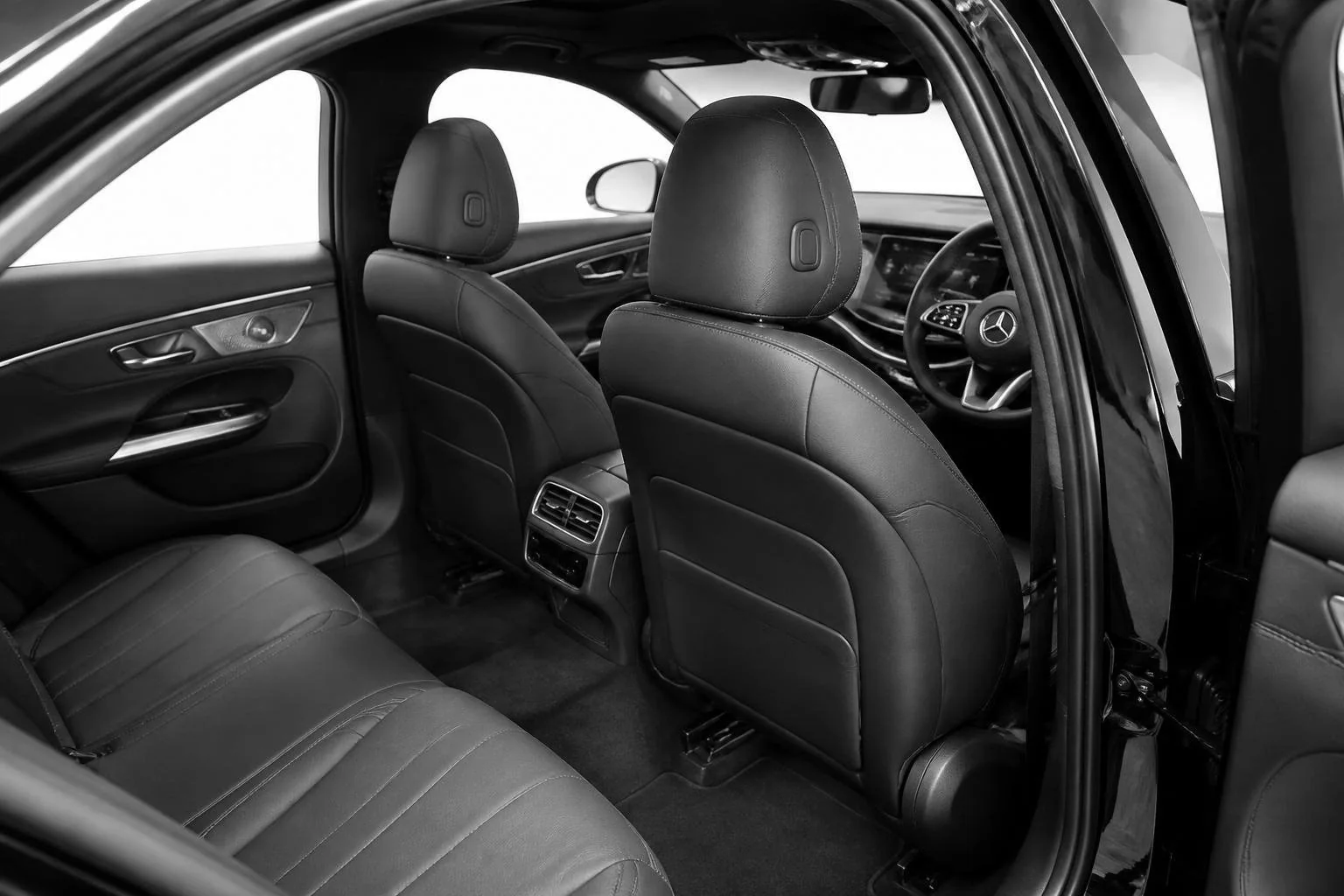 Mercedes-Benz E-Class, interior