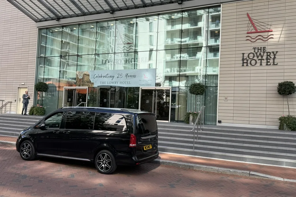 Mercedes-Benz chauffeur car on an hourly hire booking in Manchester
